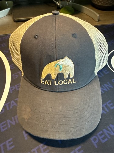Chapeau ours local bleu Patagonia Live Simply Eat