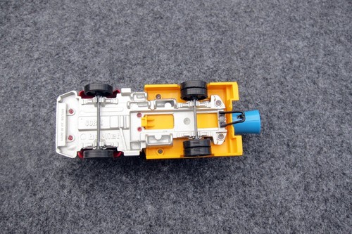 CORGI Le CIRQUE HUMAN CANNON LE GREAT MARVO #1163 BERLIET TRUCK**BOXED**NICE** - Picture 9 of 11