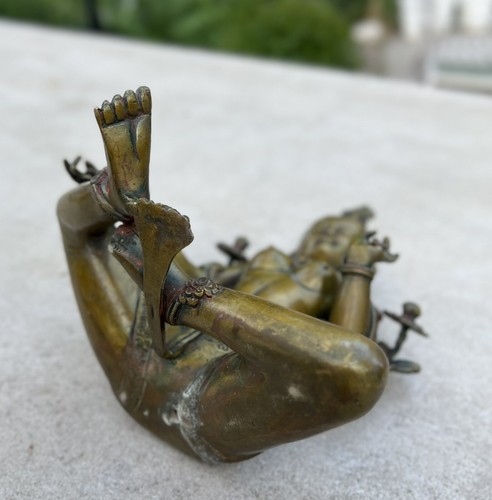 Estatua antigua de Buda hembra Tara verde acabado bronce antiguo liso 11 pulgadas de alto - Imagen 5 de 5
