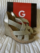 NEW Guess Womens Gold Platform Wedge Sandal Gold Size 9 Cork High Heel