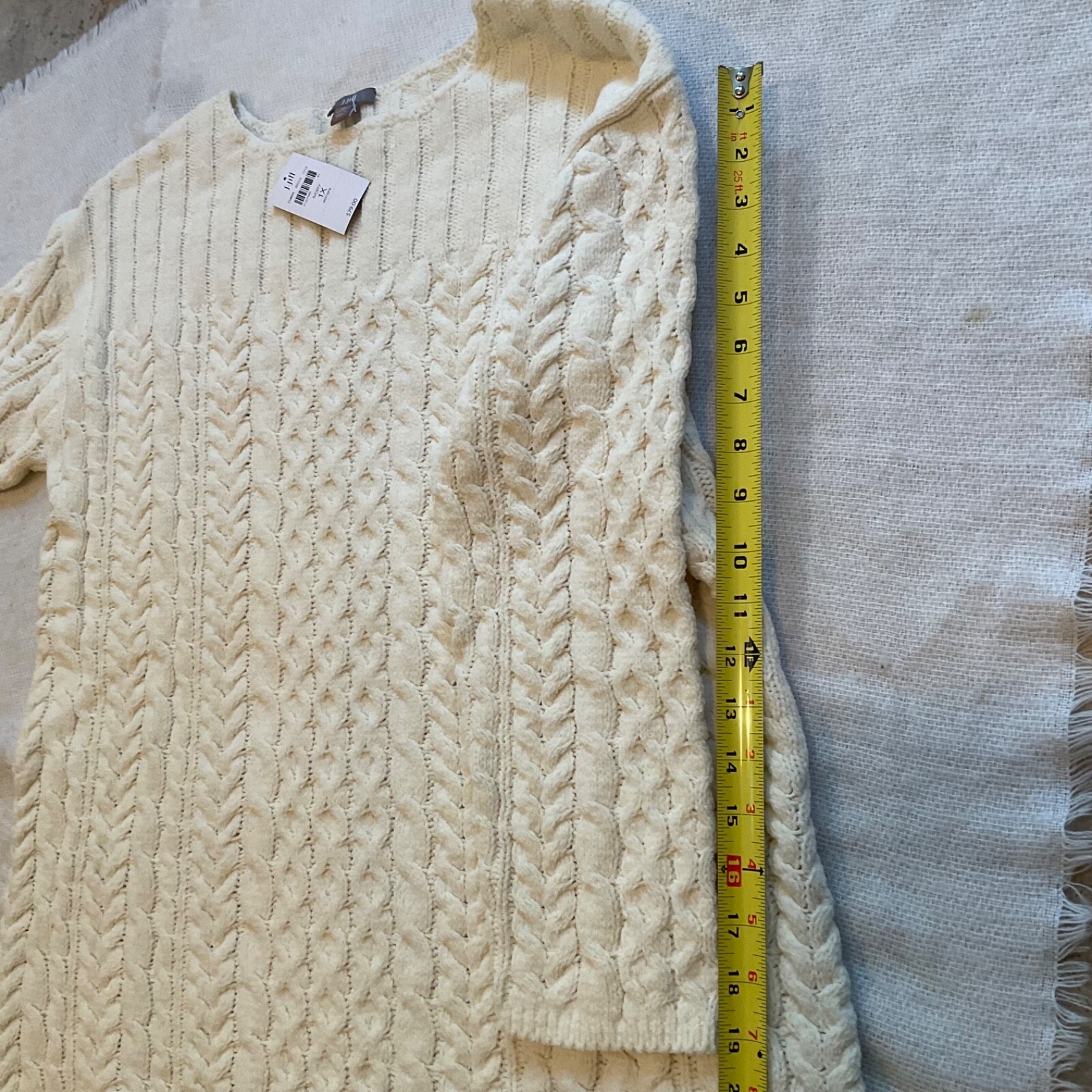Foto 9 di 14