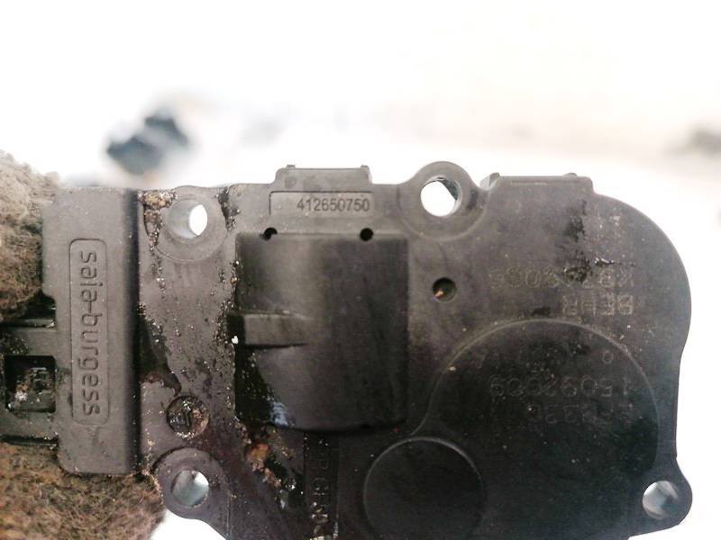 Support D'actionneur Pour Commande De Volet De Chauffage De