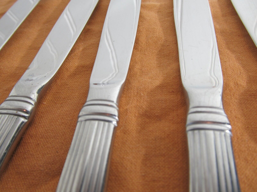 5 Edelstahl Tafelmesser Besteck Reed & Barton Highbridge 18/10 Ridges Flair - Bild 6 von 7