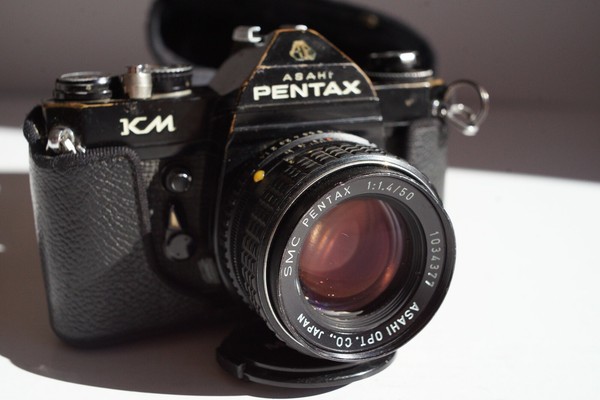 Pentax Asahi KM + SMC Pentax 1:1,4 / 50 mm