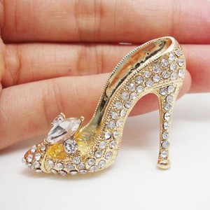 Gold Tone Vintage Style High Heel Shoe Clear Rhinestone Crystal Brooch Pin Ebay Gold Tone Vintage Style High Heel Shoe Clear Rhinestone Crystal Brooch Pin Ebay