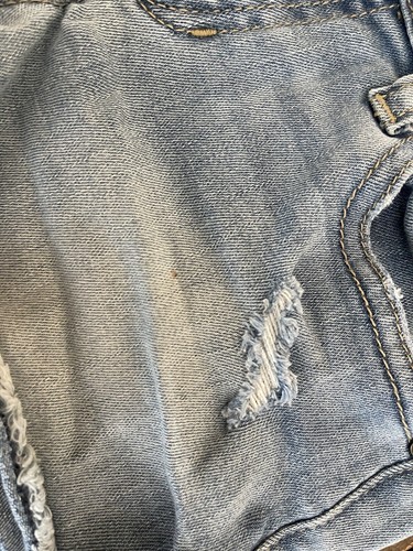 Joe’s Girls Size 10 Denim Cut Off Shorts   B - Picture 4 of 10