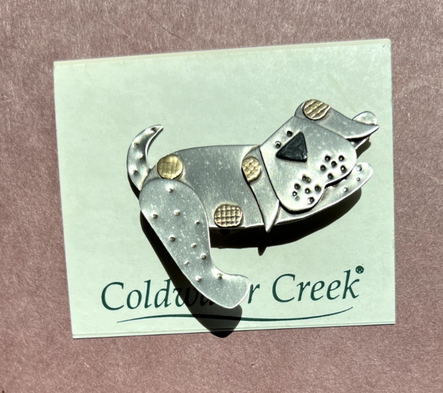 Prendedor Coldwater Creek tono peltre juguetón para perro nuevo con etiquetas Foto 3 de 4