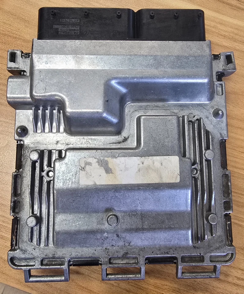 2012-2015 Mercedes Benz C250 ECU ECM PCM Engine Control Module A 271 150 03 91 - Image 2 of 3