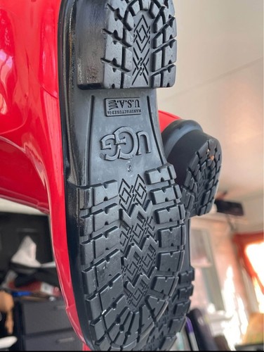 NEW Woman's Size 5 Red Glossy *UGG* Sienna Garden Rain Boots w/Shearling Footbed - Picture 2 of 2