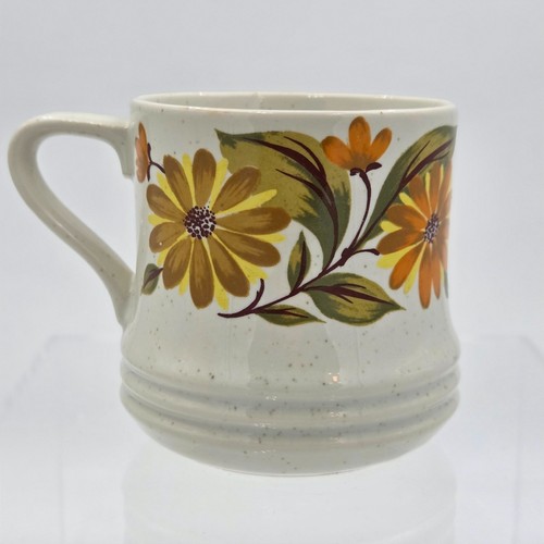 Juego de 4 tazas de gres Capri Bake Serve'n Store naranja y amarillo margaritas Japón - Imagen 3 de 5