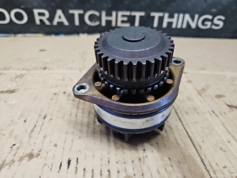 03-06 Bomba de agua de refrigeración del motor Nissan 350z Infiniti G35 VQ35DE 21010-AL527 Foto 4 de 4