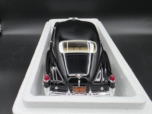BOS Models 1949 Cadillac Series 62 Club Sedanette 1:18 Resin Car LE 1,000 BOS292 - Picture 5 of 18