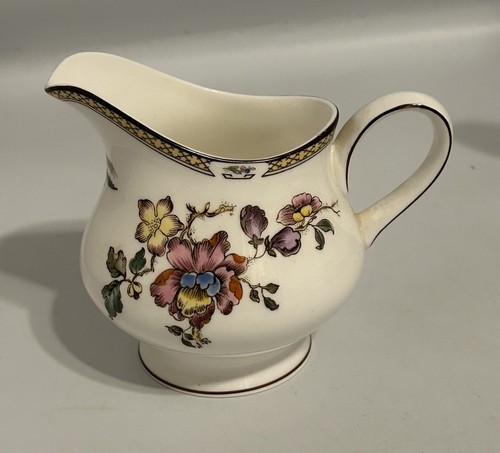 Crema Wedgwood Swallow ribete amarillo/marrón - Imagen 1 de 5