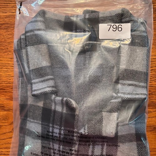 Tahari Jacket Short Plaid Black & Grey ButtonUp Pockets Gorpcore Minimalist Sz M - Picture 6 of 6