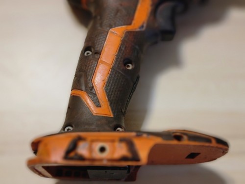 RIDGID R86034 18 voltios 1/4 pulg. Herramienta de atornillador de impacto X4 solo como está de lectura funciona - Imagen 6 de 10
