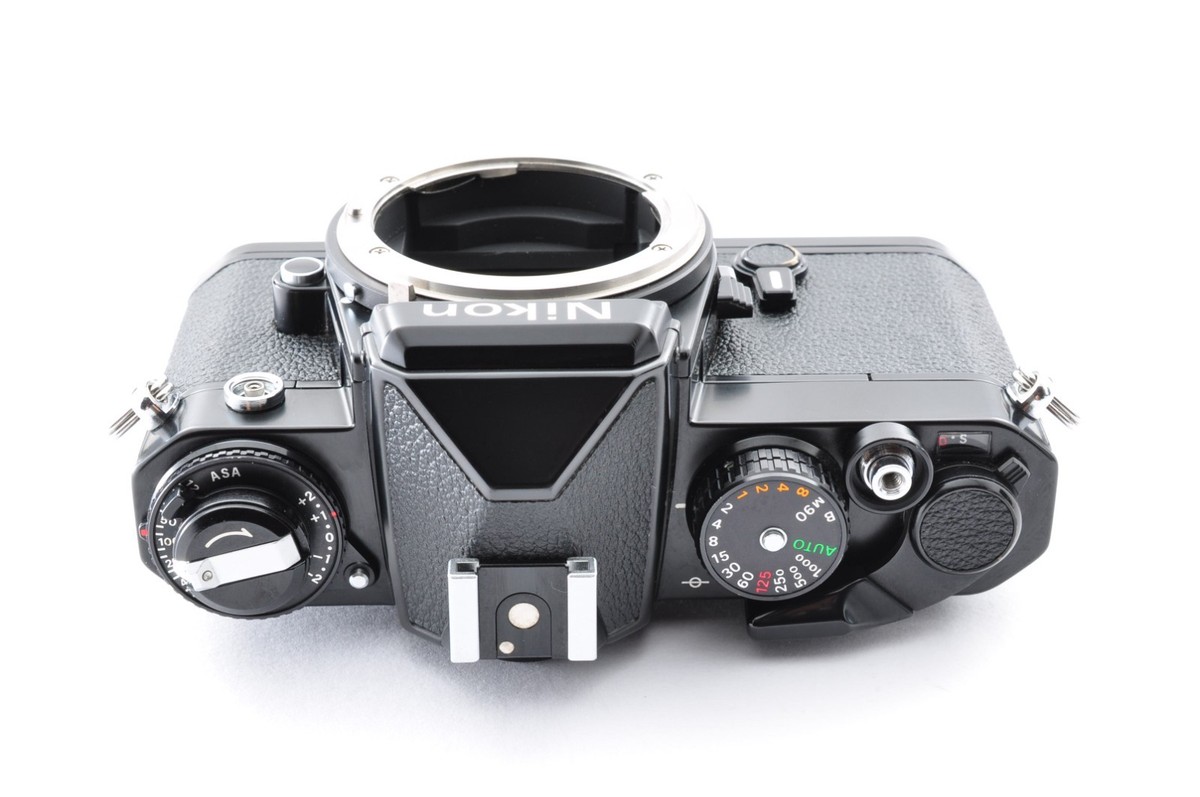 Nikon FE ブラック Body Nikon FE - Black - Boxed -