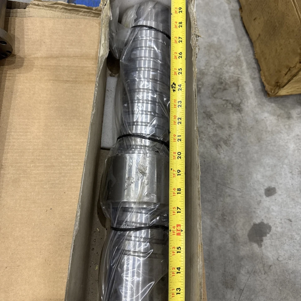 "MONTAJE DE TORNILLO DE BOLA 4"" X 31-1/2"" con tuerca 6006 T9000.0869 MR59267" Foto 4 de 4