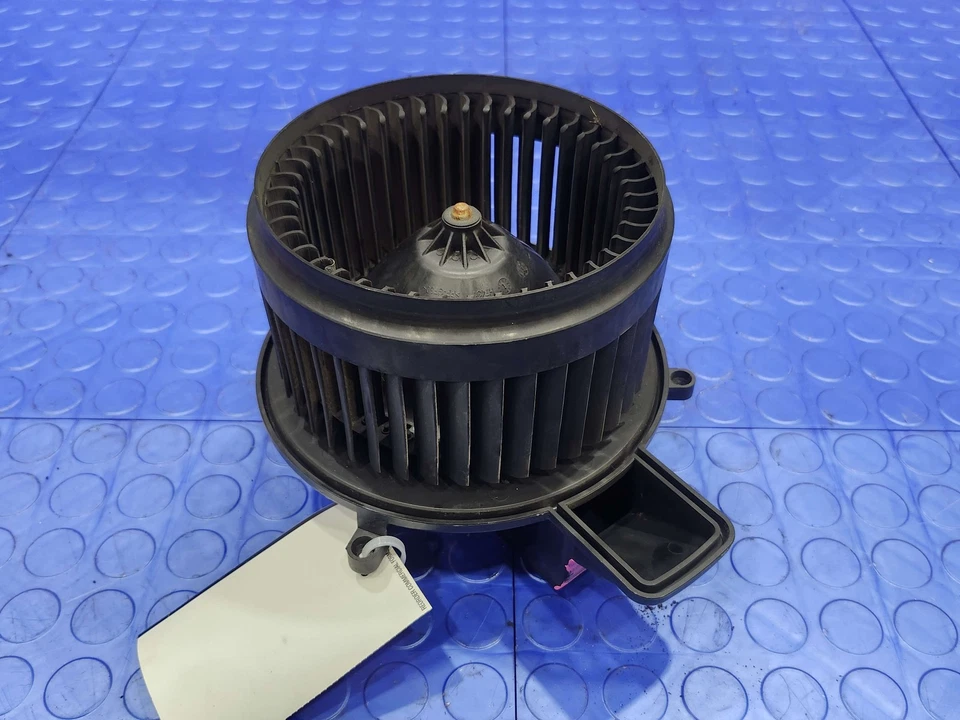 08-20 Dodge Grand Caravan Calentador Delantero AC Soplador Motor Conjunto OEM 68029719AB Foto 4 de 4