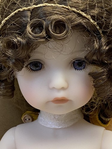 MUÑECA CORDELIA RUBY RED FASHION FRIENDS EDICIÓN LIMITADA - Imagen 4 de 9