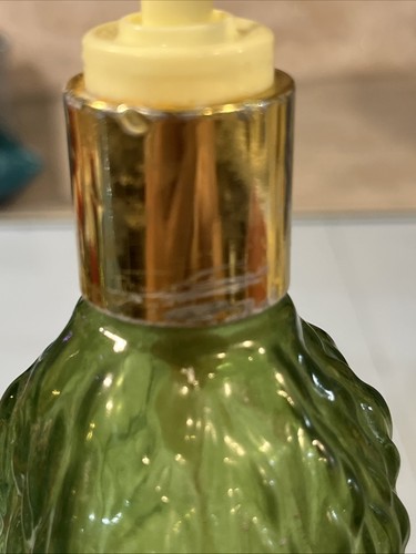 Vintage Avon Garden Fresh Green Glass Asparagus Lotion Dispenser with Pump 1978 - Picture 6 of 7