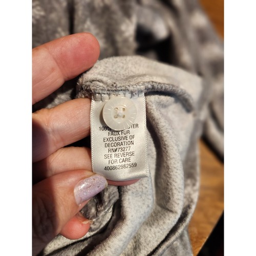 Women's sz L Grey Snowflakes 2 Piece Fleece Pajama Set by Croft and Barrow - Picture 4 of 11