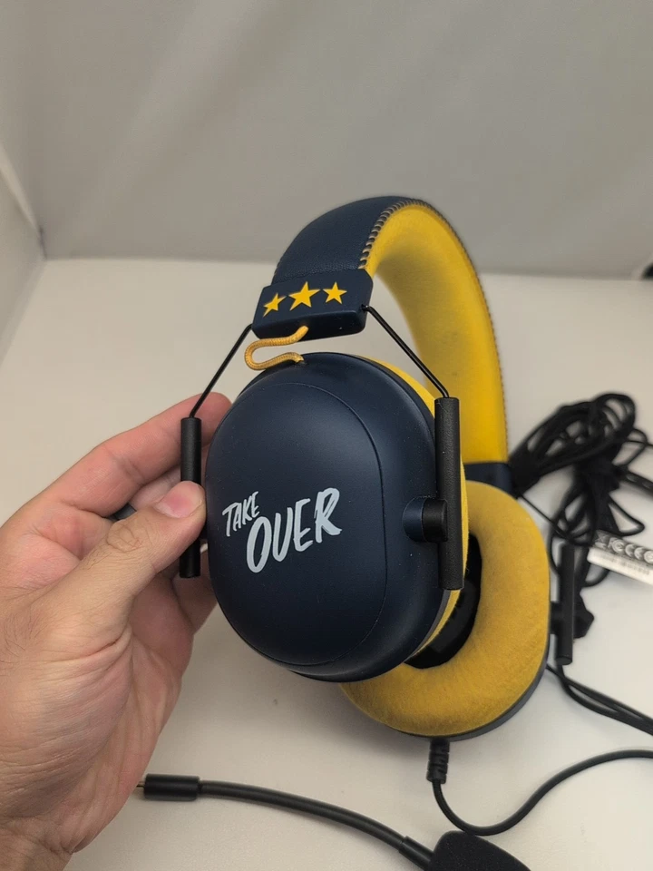 Razer Blackshark V2 Gaming Headset CourageJD Edition 1635 - Image 3 of 4