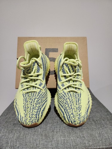 Yeezy Boost 350 V2 Semi Frozen Yellow Size 5.5US - Picture 2 of 9