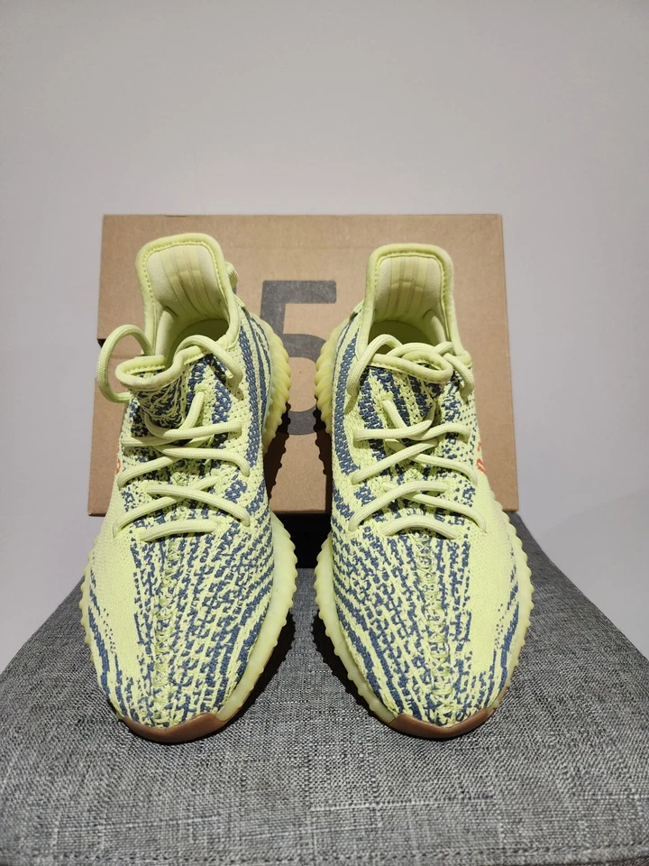 Yeezy Boost 350 V2 Semi Congelado Amarillo Talla 5.5US Foto 2 de 4