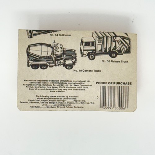 1986 Matchbox '57 Chevy MB4 (in blister pack) - Picture 2 of 2