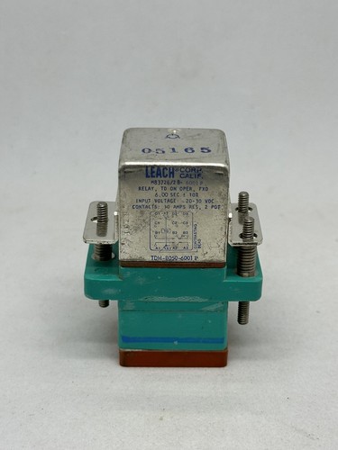 Leach M83726/28-5001P On-Delay Relay with Amphenol M12883/40-11S Connectors - 第 1/9 張圖片