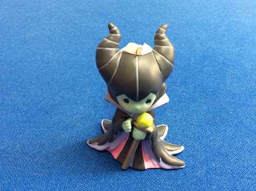 Maleficent (Disney) - 2023 Hallmark Keepsake ornament in box, Limited Edition - Picture 4 of 6