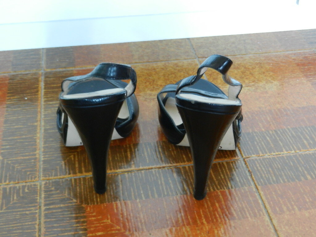 Picture 3 of 4