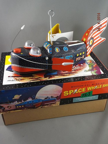 Tin Toy - Space Whale PX3 Wind Up - Picture 5 of 6