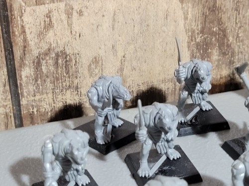 A17958 WARHAMMER FANTASY LIZARDMEN SAURUS WARRIORS 15 PK +2 INC MISS SHIELDS - Imagen 9 de 20