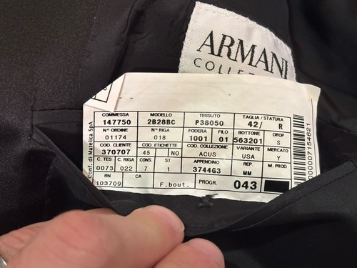 STUNNING Armani Collezioni Black Tuxedo Suit 1-Button 42R Pants 36 Unhemmed - Picture 4 of 14