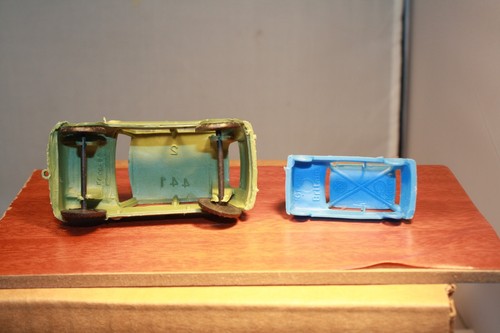 1960s Morris Mini Pair MPC Hong Kong Mint! - Picture 5 of 5