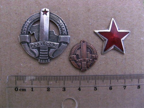 Guardia Fronteriza del Ejército JNA (Insignia Pequeña y Grande) y Estrella Roja - Imagen 4 de 12