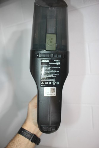 SHARK Cyclone Portable Handheld Vacuum HyperVelocity CH700WM - usb-c RECHARGE! - Picture 7 of 16