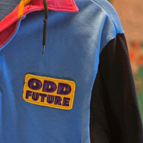 Polo manga larga con capucha talla mediana Odd Future - Imagen 5 de 7