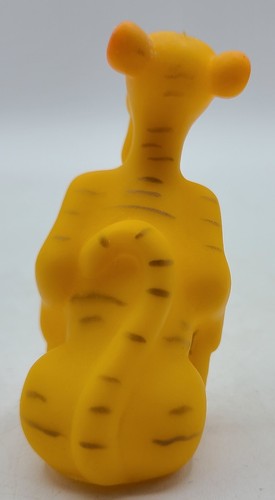 Lote de 3 figuras de goma vintage Disney sentado Winnie The Pooh juguete tigger - Imagen 10 de 20