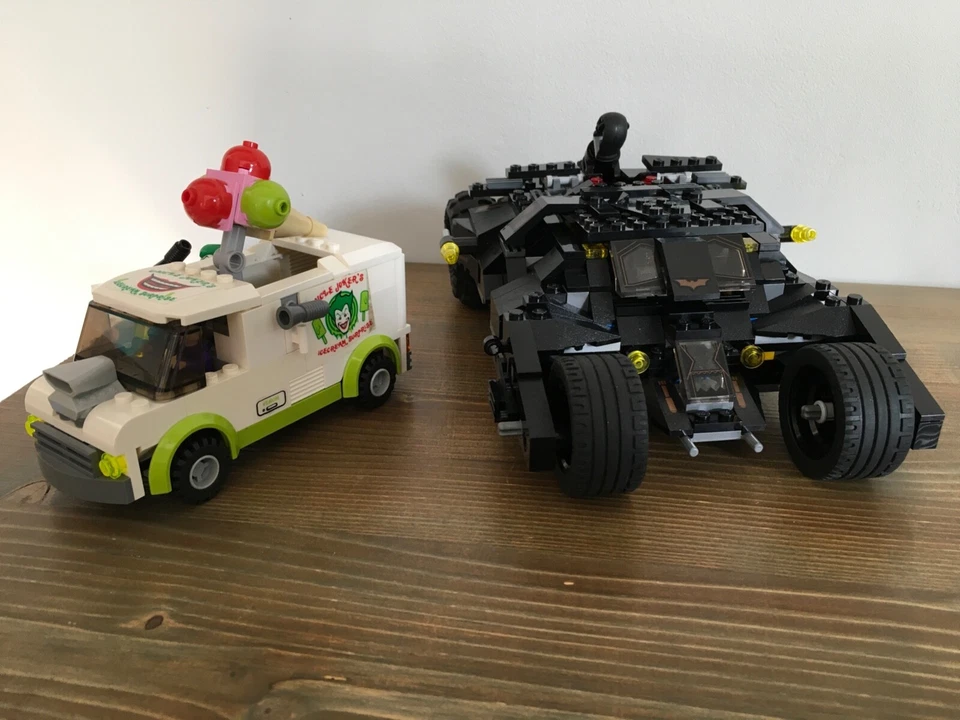 LEGO Batman: The Tumbler: Joker's Ice Cream Surprise (7888) - Image 4 of 4