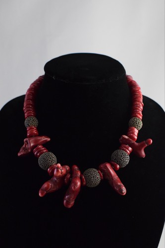 VTG Chunky Red Bamboo Coral & Disk & Bali? Style Silver Spacer Necklace Boho