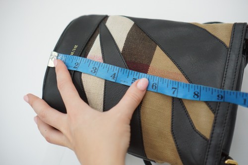 Burberry The Bucket Bag aus Canvas Check und Leder - Bild 19 von 20
