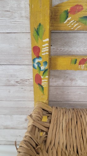 Sedia bambola bambino vintage arte popolare dipinta a mano gialla made in Mexico seduta intrecciata - Foto 3 di 22