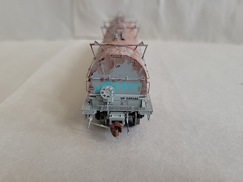 SXT38510 Scaletrains Rivet Counter Union Pacific Coil Steel Car 249244 Weathered - Picture 3 of 9