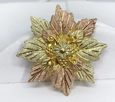 10k Black Hills Gold Tri Colored Leaf Grape Vine Cluster Brooch Pin 4.2g