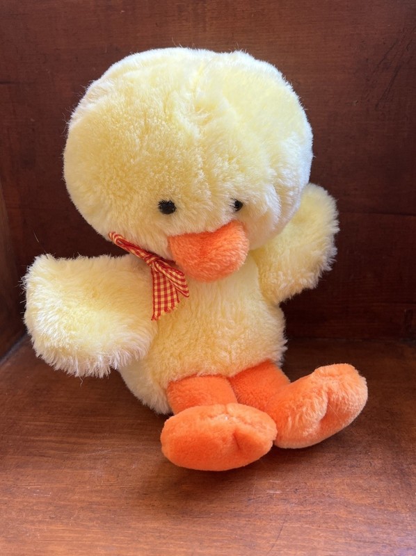 VTG Jerry Elsner Pets Baby Duck Plush Stuffed Original Yellow & Red Ribbon 9”