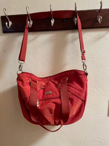 Baggallini Crossbody Bag Red Lightweight Everyday Travel Tablet Purse 16" x 12" - Picture 2 of 16