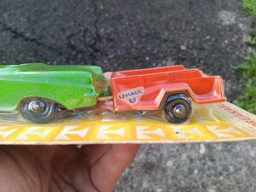 VINTAGE TOOTSIE TOY 1960's FORD COUNTRY CONVERTIBLE & U-HAUL TRAILER NOS RARE - Picture 3 of 7