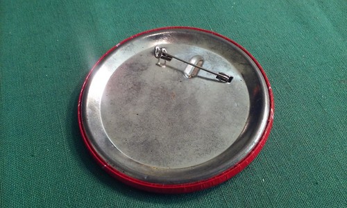 Pin de botón Dolly Parton Great Balls of Fire 1979 rojo vintage 3" promocional pinback - Imagen 3 de 4